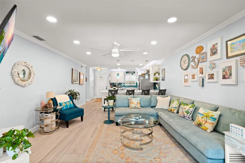 1898 SHORE DRIVE S #319 South Pasadena, FL 33707