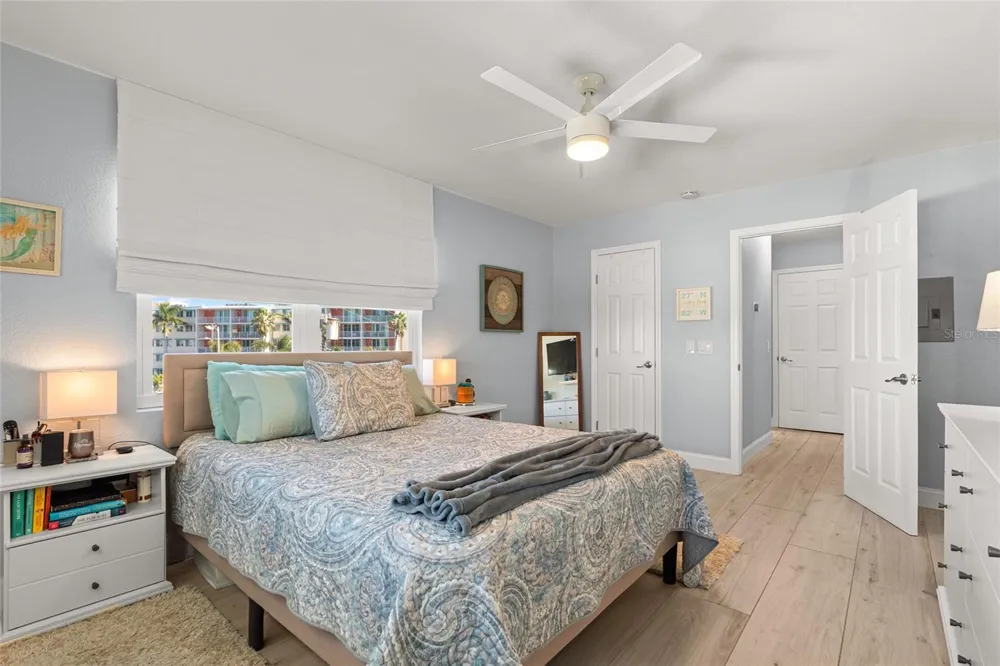 1898 SHORE DRIVE S #319 South Pasadena, FL 33707