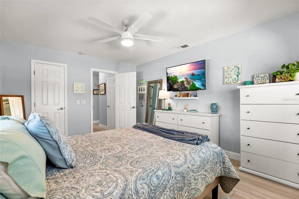 1898 SHORE DRIVE S #319 South Pasadena, FL 33707
