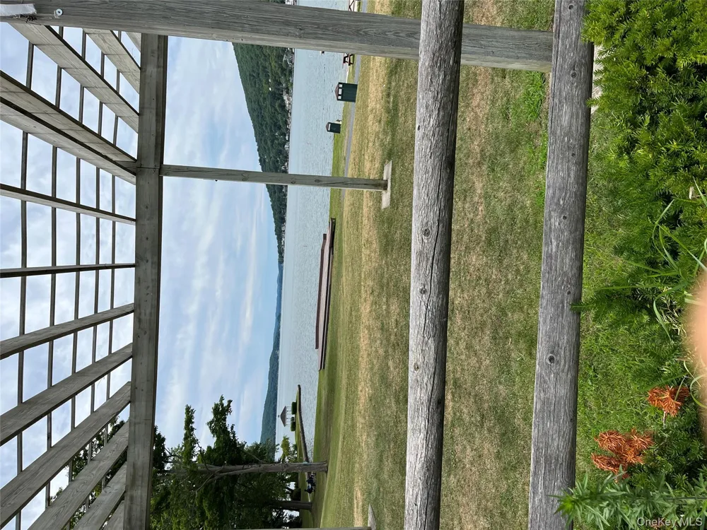 Louise Lane Greenwood Lake, NY 10925