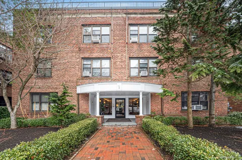 1 Town House Place #3H