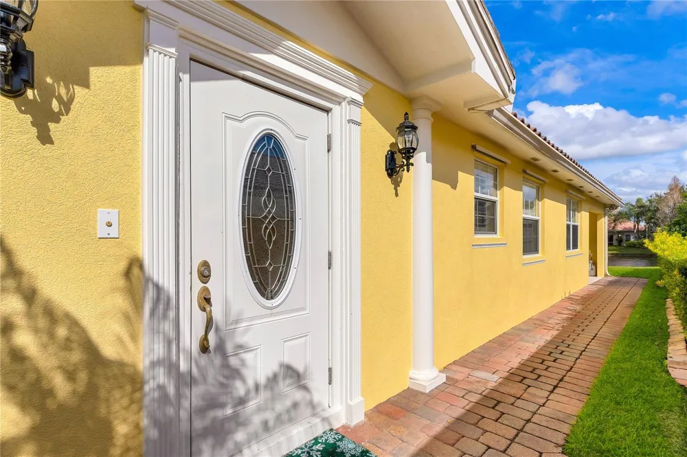 11831 FAN TAIL LANE Orlando, FL 32827