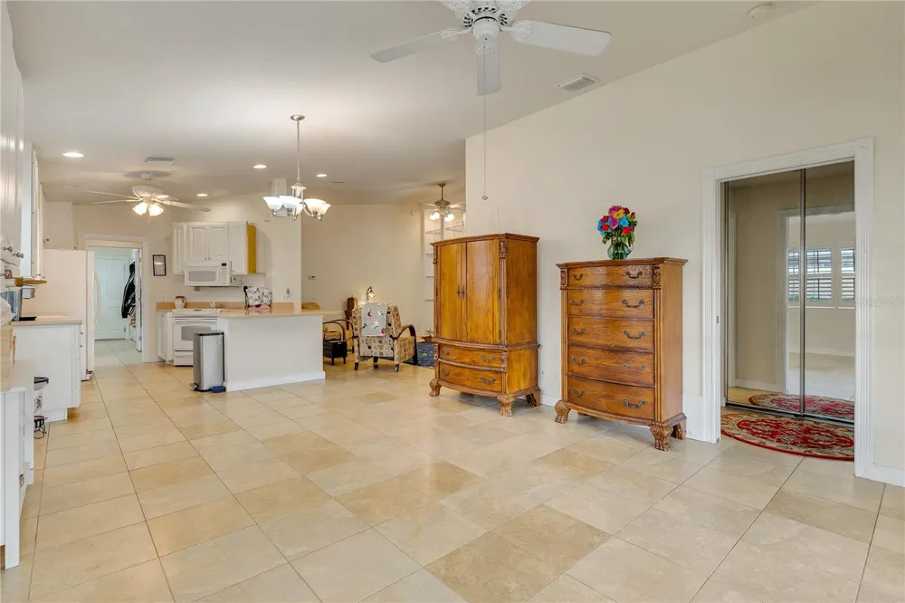 11831 FAN TAIL LANE Orlando, FL 32827