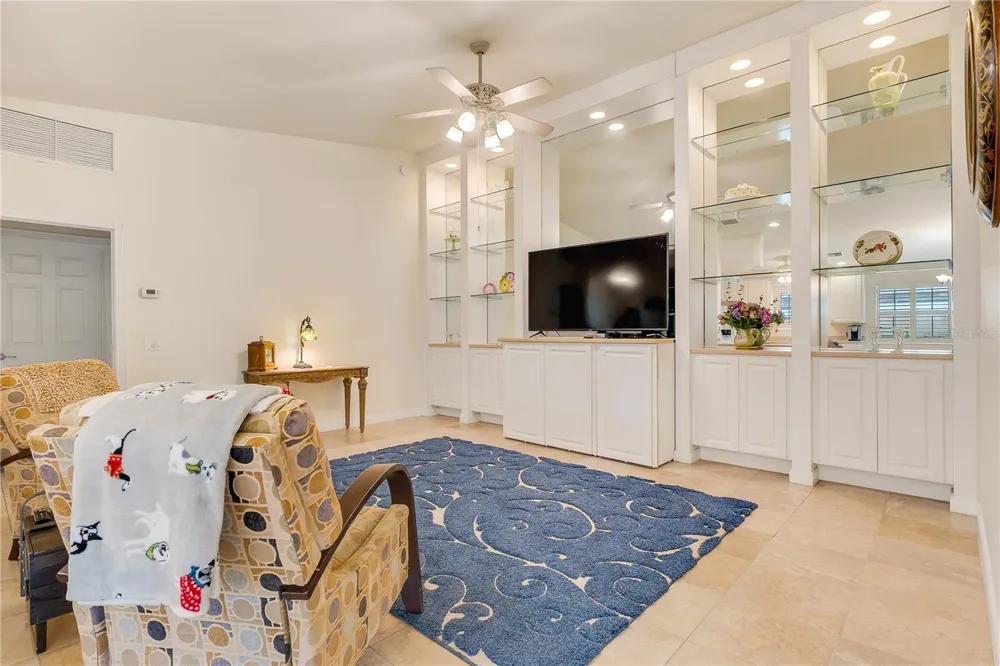 11831 FAN TAIL LANE Orlando, FL 32827