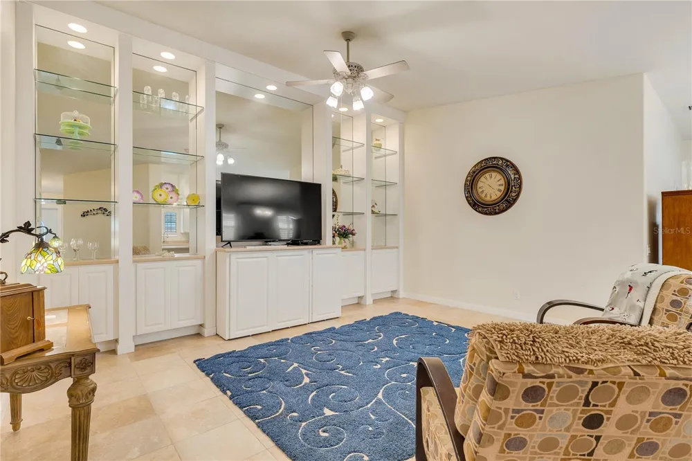 11831 FAN TAIL LANE Orlando, FL 32827
