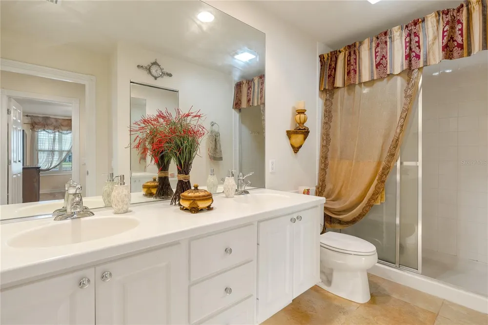 11831 FAN TAIL LANE Orlando, FL 32827