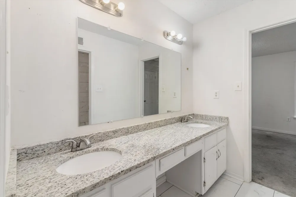 6289 KIRBY DOWNS DR Memphis, TN 38115