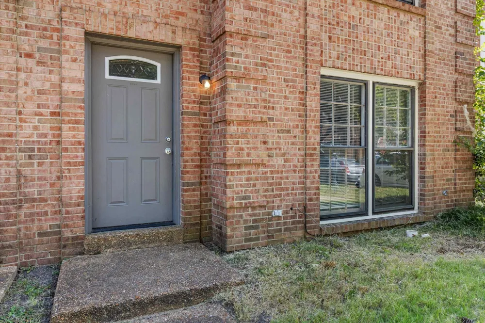 6289 KIRBY DOWNS DR Memphis, TN 38115