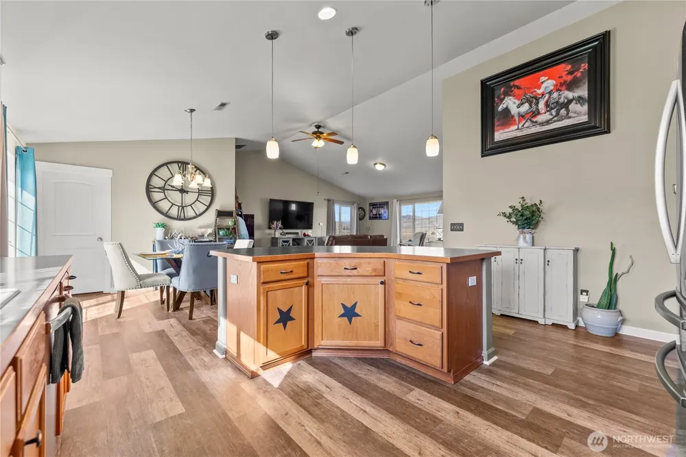 1486 Star Road Malott, WA 98829