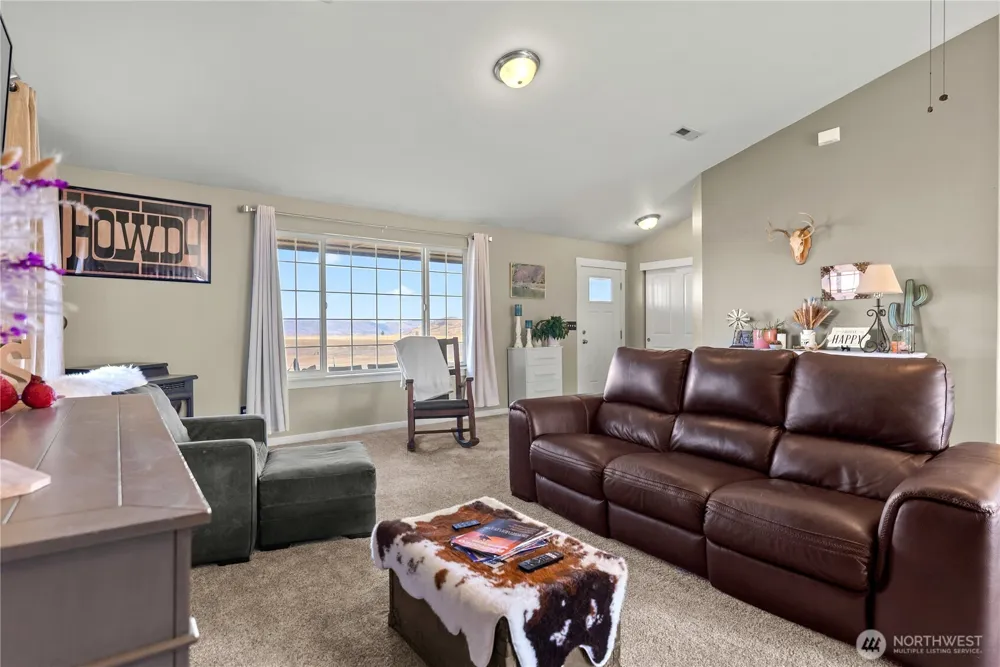 1486 Star Road Malott, WA 98829