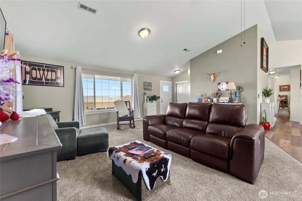 1486 Star Road Malott, WA 98829