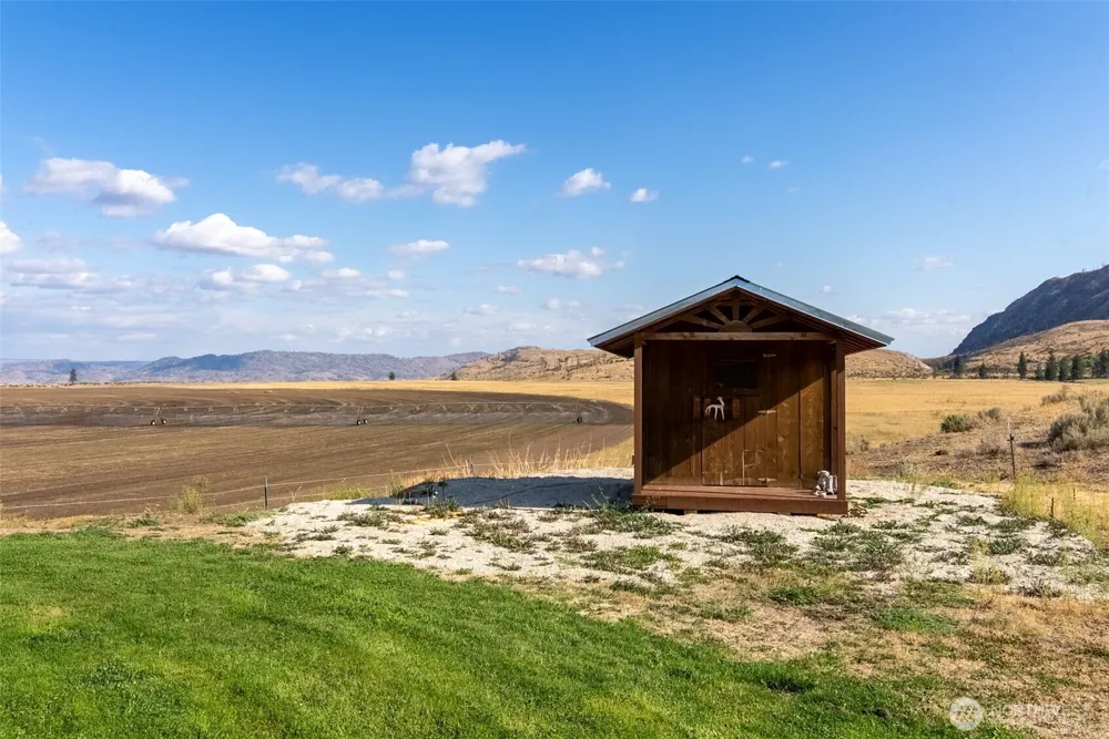 1486 Star Road Malott, WA 98829