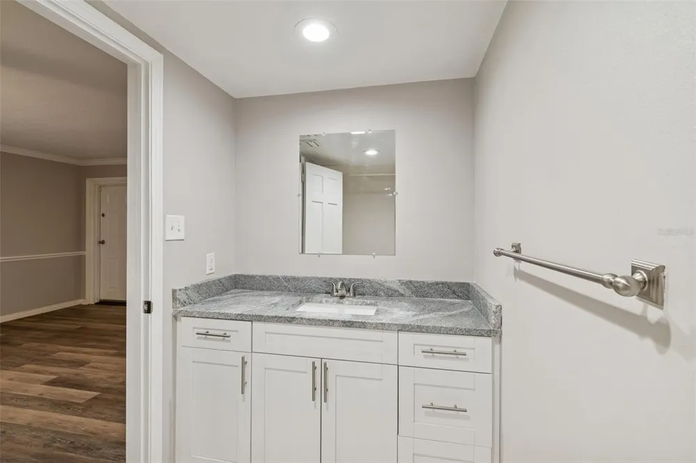 308 BRENTWOOD DRIVE Temple Terrace, FL 33617