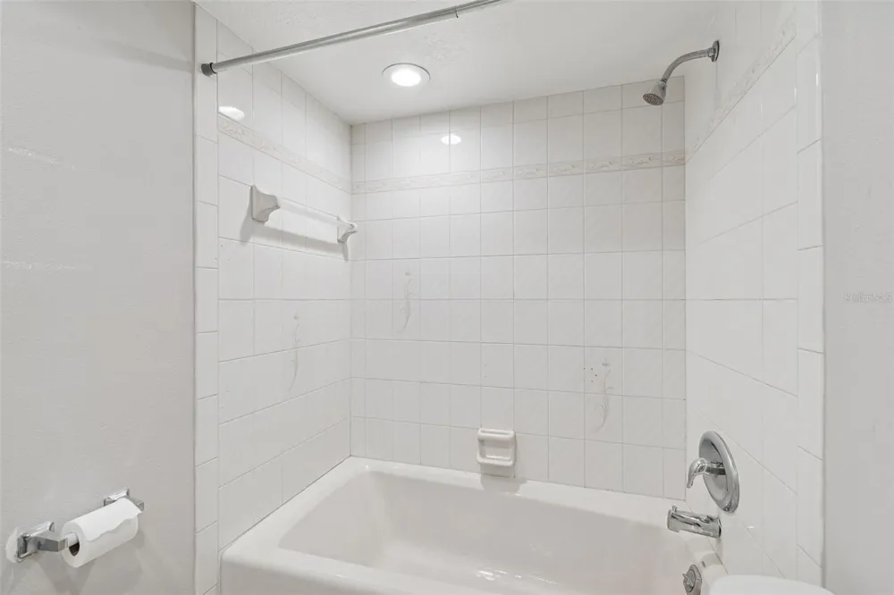 308 BRENTWOOD DRIVE Temple Terrace, FL 33617