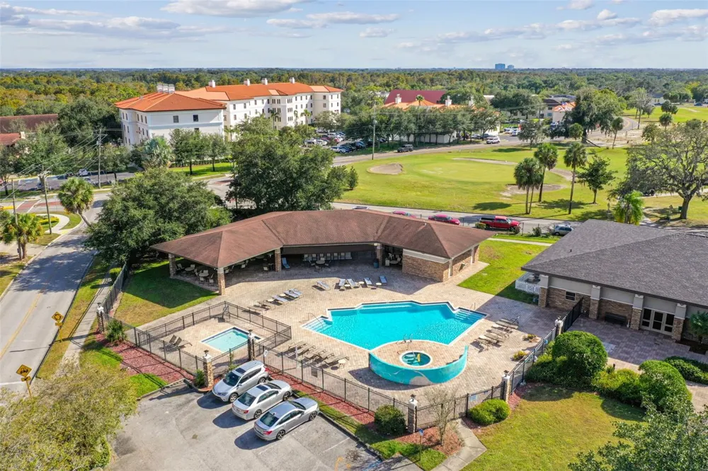 308 BRENTWOOD DRIVE Temple Terrace, FL 33617