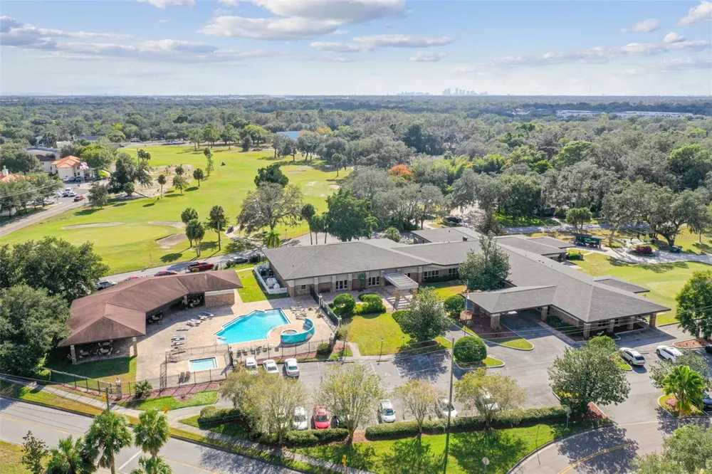 308 BRENTWOOD DRIVE Temple Terrace, FL 33617