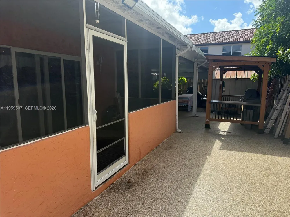 5320 NW 190th St Miami Gardens, FL 33055