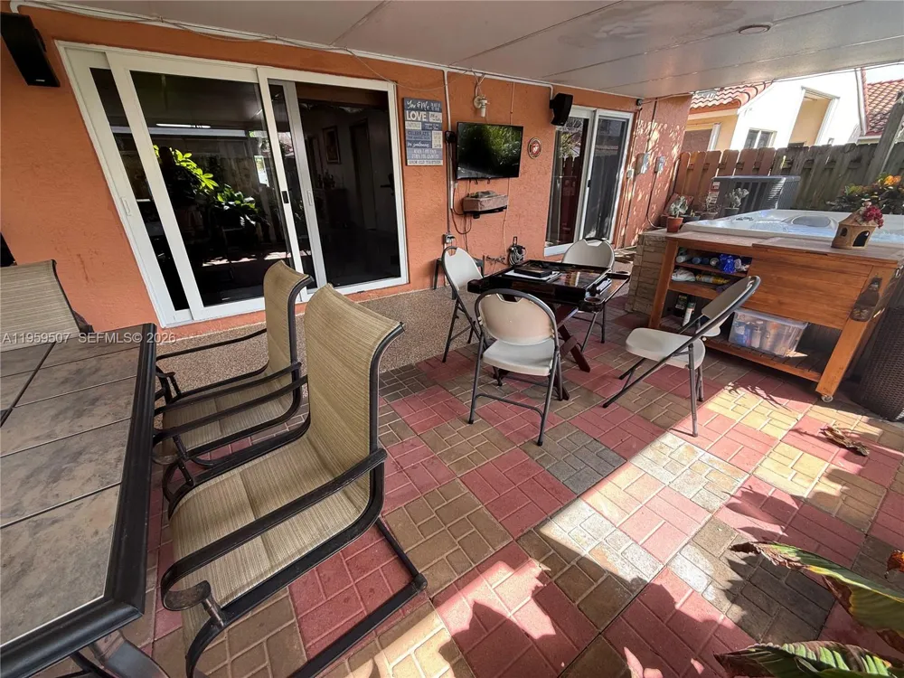 5320 NW 190th St Miami Gardens, FL 33055