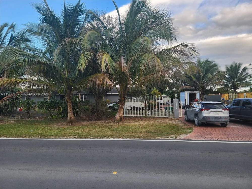 23801 SW 217th Ave Homestead, FL 33031