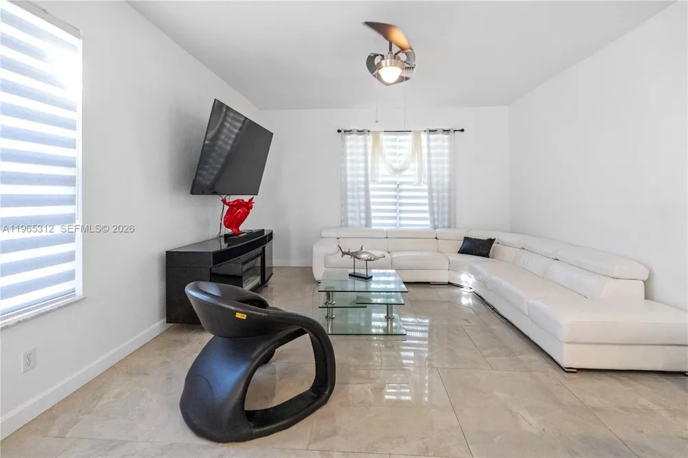 2025 NW 7th ter Cape Coral, FL 33993