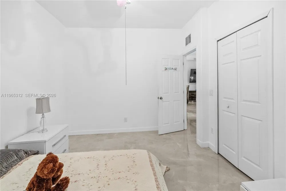 2025 NW 7th ter Cape Coral, FL 33993