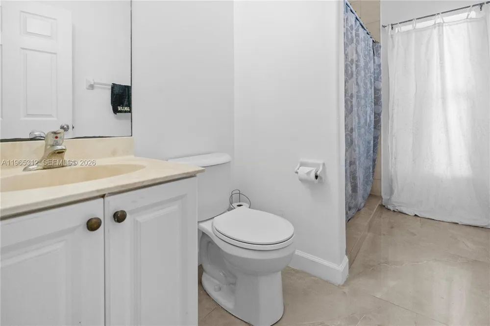 2025 NW 7th ter Cape Coral, FL 33993