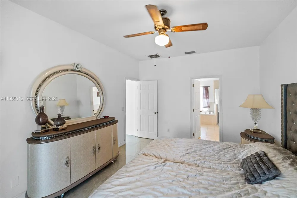 2025 NW 7th ter Cape Coral, FL 33993