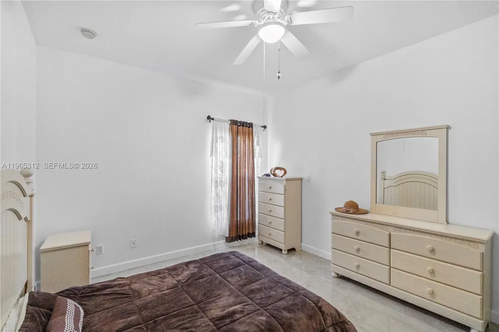 2025 NW 7th ter Cape Coral, FL 33993