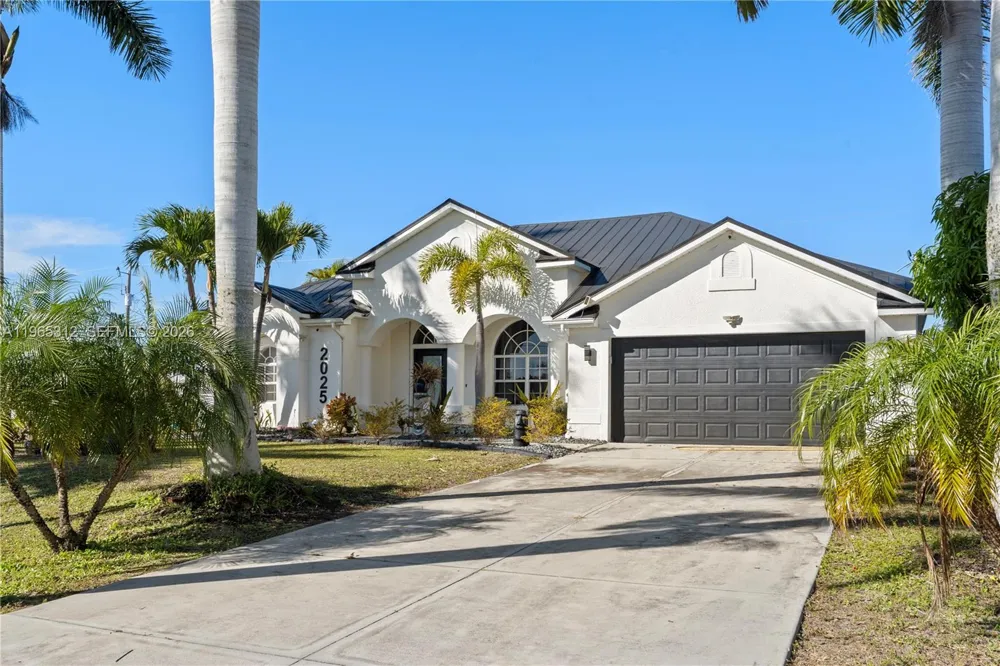 2025 NW 7th ter Cape Coral, FL 33993