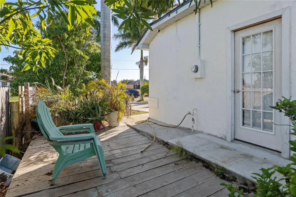 2025 NW 7th ter Cape Coral, FL 33993