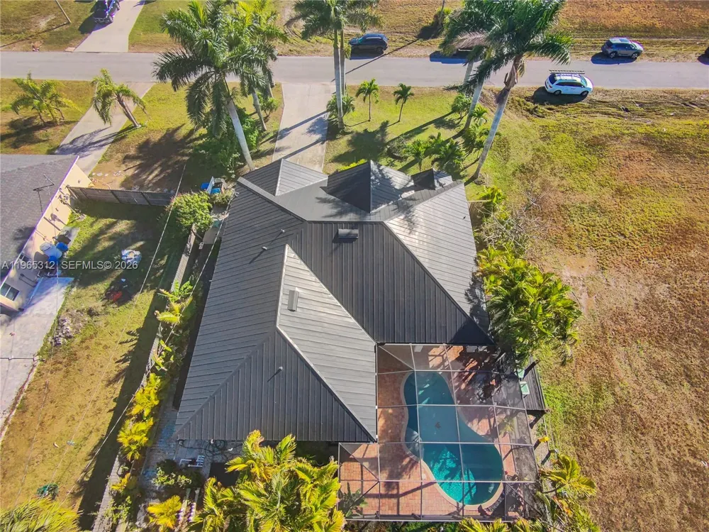 2025 NW 7th ter Cape Coral, FL 33993