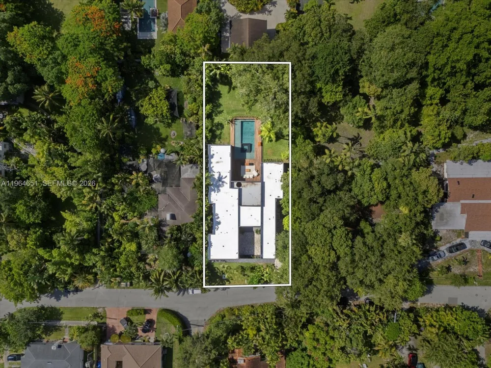 871 NE 83rd St Miami, FL 33138
