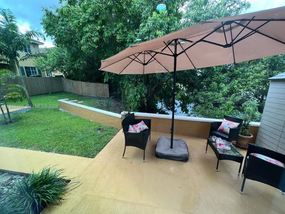 6120 SW 19th St North Lauderdale, FL 33068