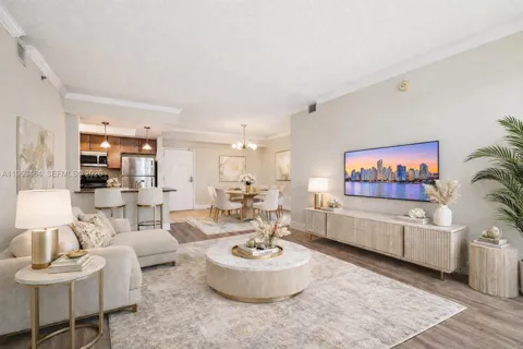 2000 Bayshore Dr #304