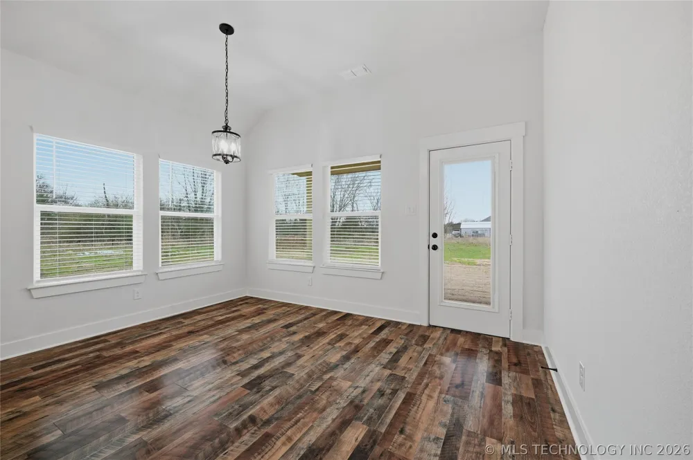116 8th Avenue Colbert, OK 74733