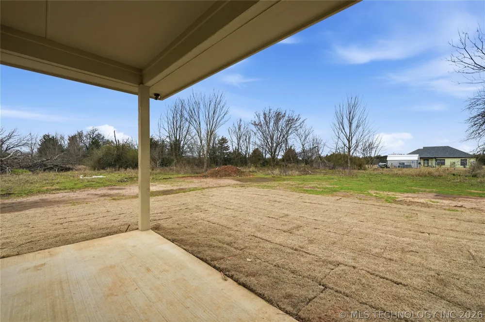 116 8th Avenue Colbert, OK 74733
