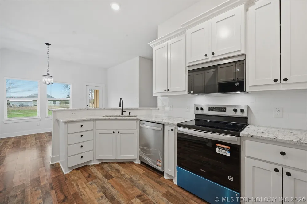 116 8th Avenue Colbert, OK 74733