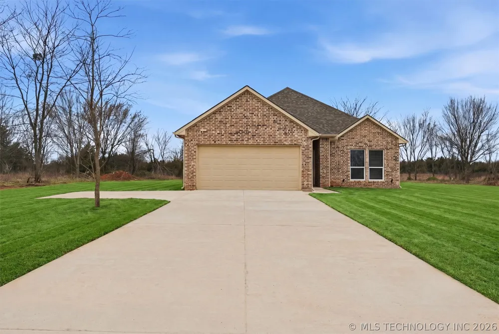 116 8th Avenue Colbert, OK 74733