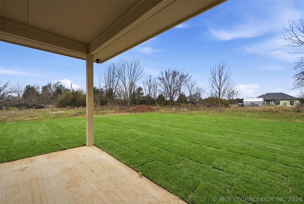 116 8th Avenue Colbert, OK 74733