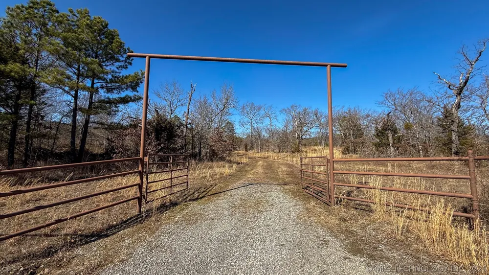 Burris Valley Road Pittsburg, OK 74560