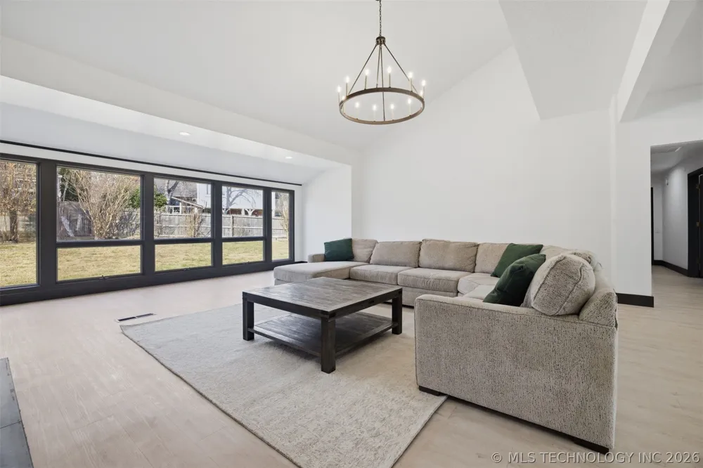 7505 E 65th Street Tulsa, OK 74133