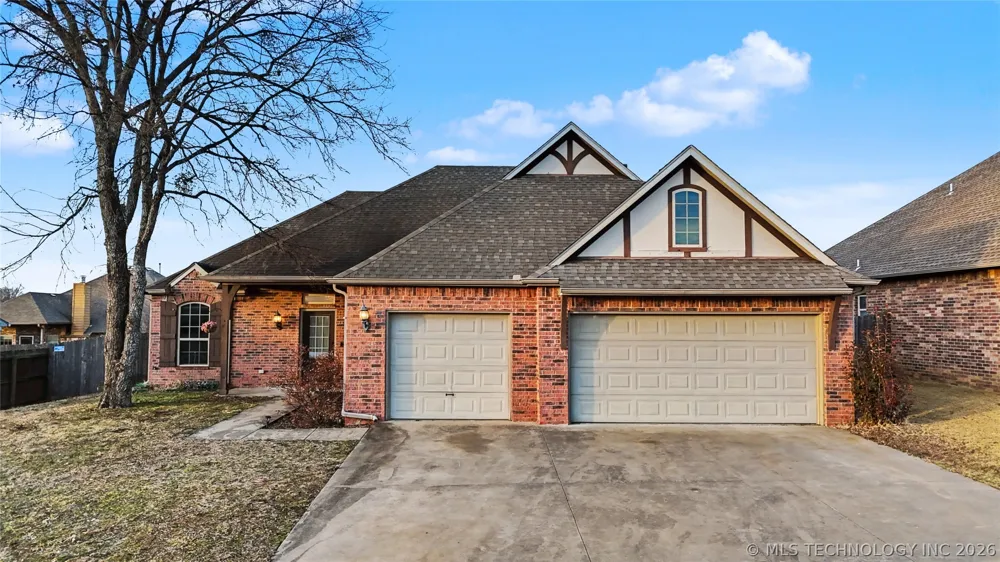 1211 E 135th Street S Glenpool, OK 74033
