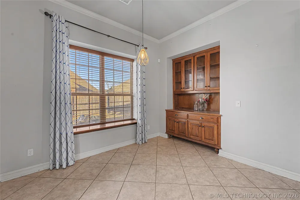 1211 E 135th Street S Glenpool, OK 74033
