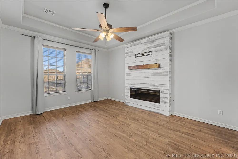 1211 E 135th Street S Glenpool, OK 74033