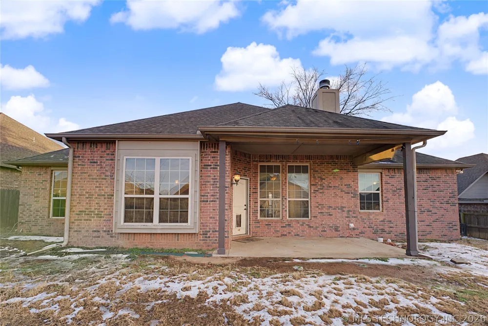 1211 E 135th Street S Glenpool, OK 74033