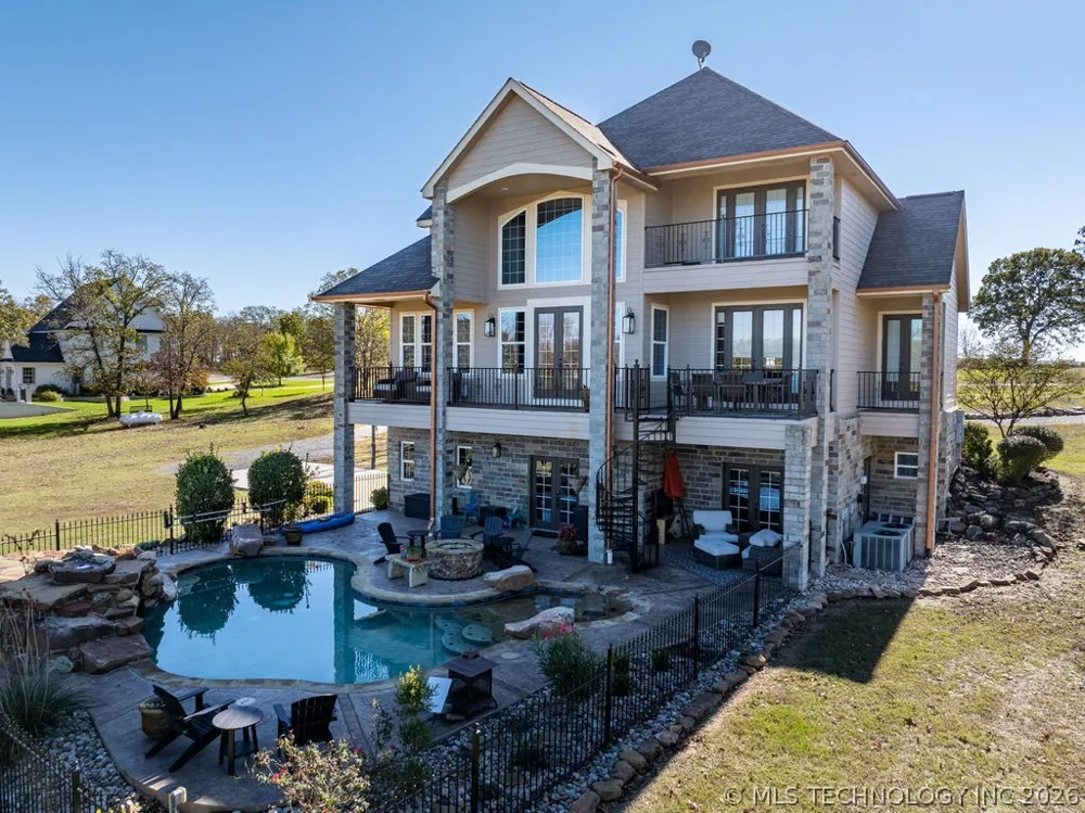 2973 Lakeside Circle Atoka, OK 74525