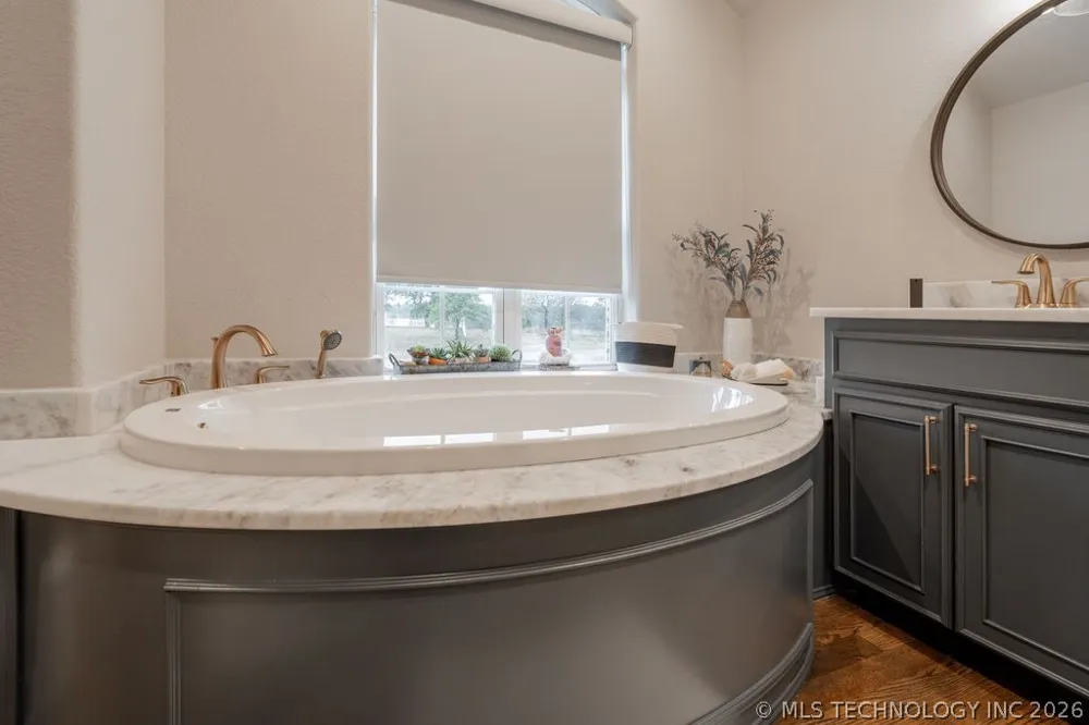 2973 Lakeside Circle Atoka, OK 74525
