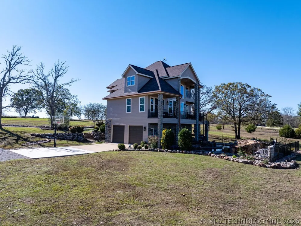 2973 Lakeside Circle Atoka, OK 74525