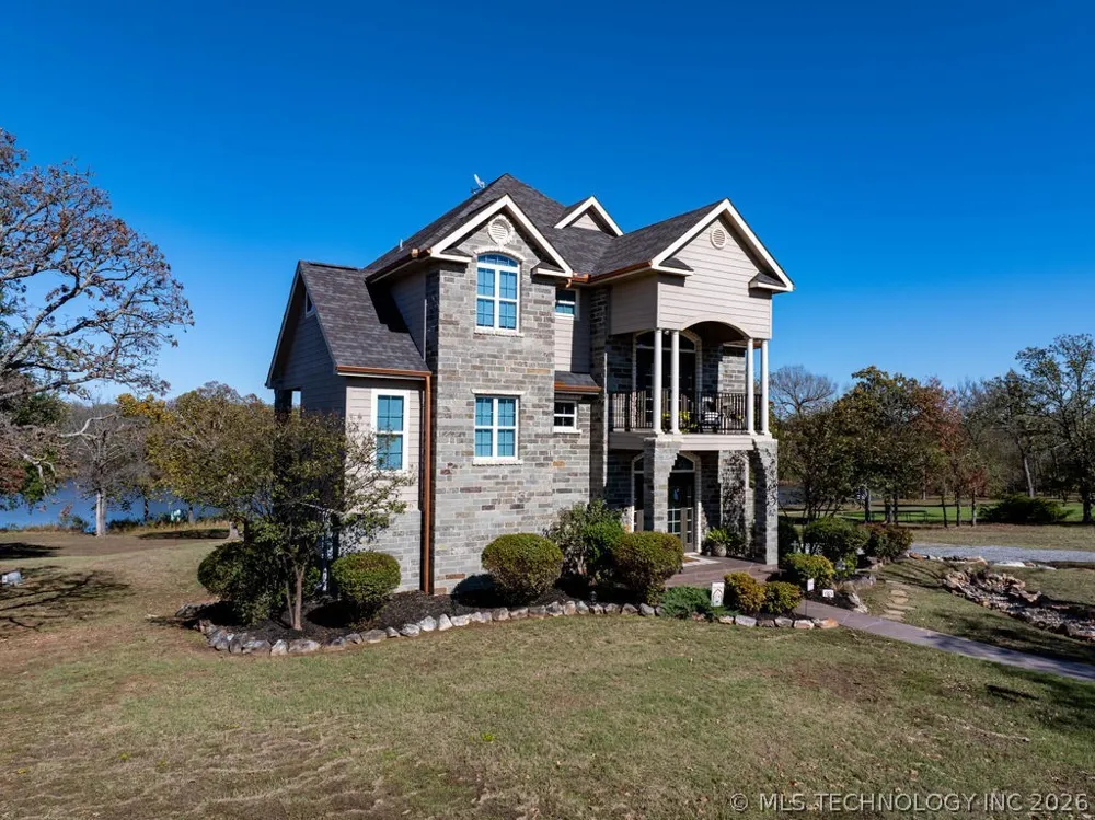 2973 Lakeside Circle Atoka, OK 74525