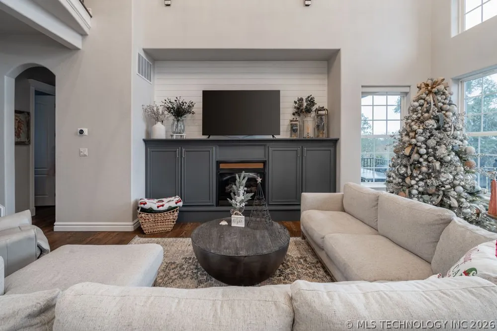 2973 Lakeside Circle Atoka, OK 74525